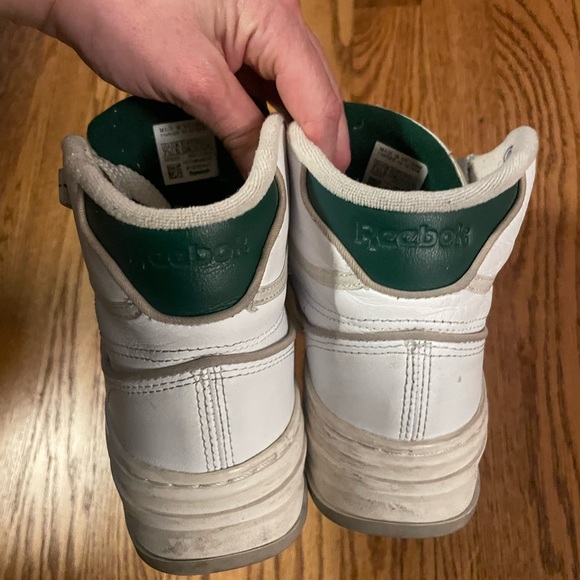 Reebok Wo Club C Geo Mid Sneaker - Picture 6 of 12